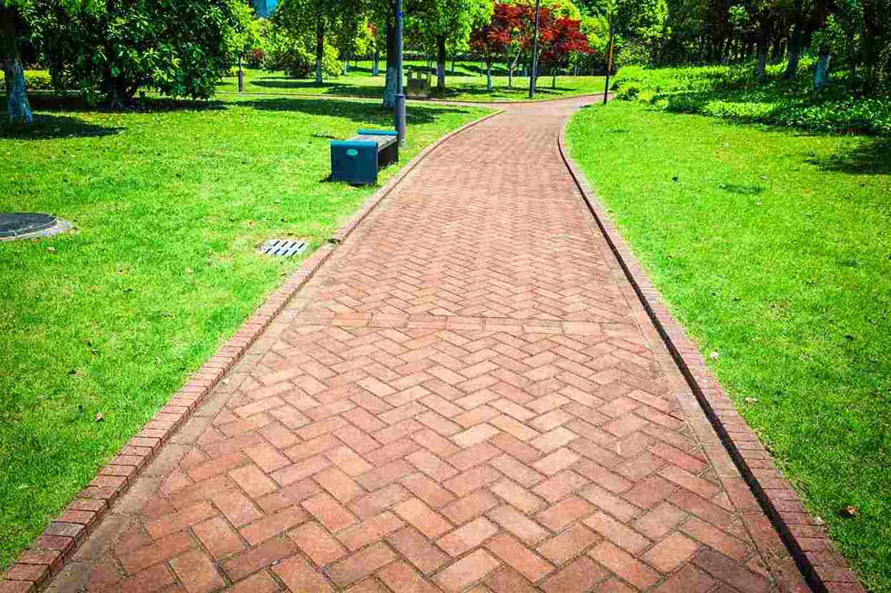 Resin-Bound-Driveway-Installation